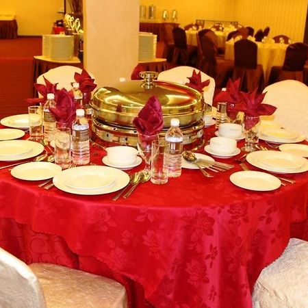 11@Century Hotel ยะโฮร์บาห์รู ภายนอก รูปภาพ