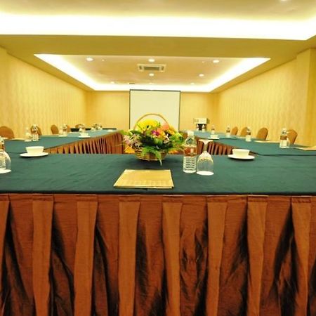 11@Century Hotel ยะโฮร์บาห์รู ภายนอก รูปภาพ