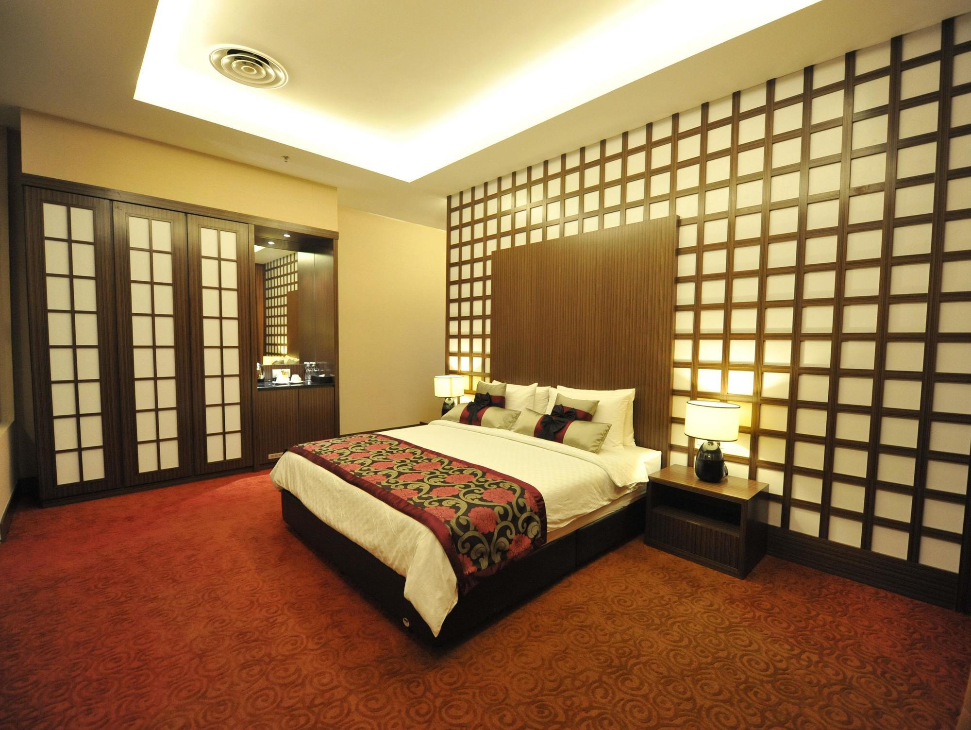 11@Century Hotel ยะโฮร์บาห์รู ภายนอก รูปภาพ